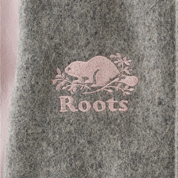 NWT Kids Roots Varsity Jacket 5T - Picture 6 of 6